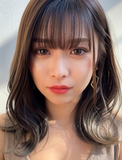 レイヤーミディアム/グレージュ/シースルーバング/30代