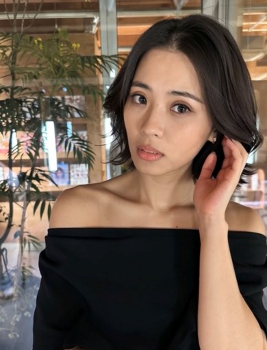 レイヤーボブ／ナチュラルブラック／外ハネくびれ