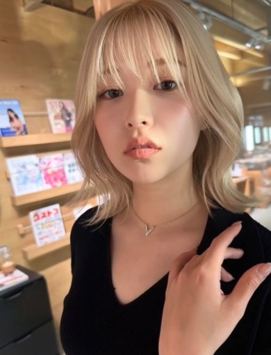 レイヤーミディアム／ミルクベージュ／シースルーバング