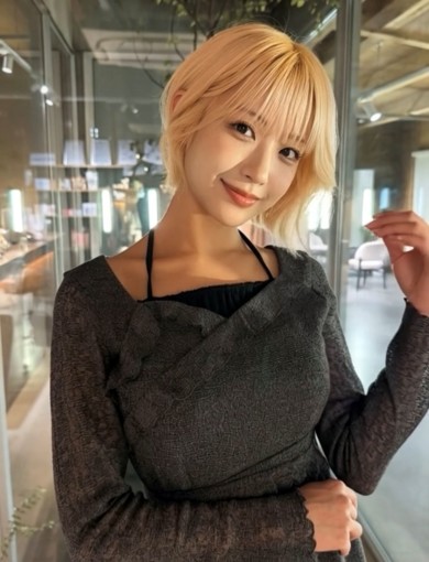 ミニボブ／ハイトーンベージュ／シースルーバング